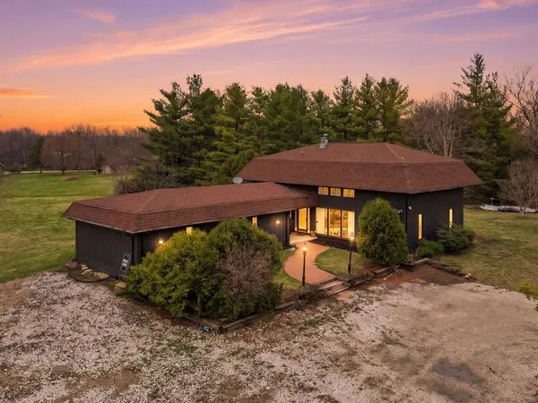 $449,000 | 6225 Lakewood Drive, Marengo, IL 60152