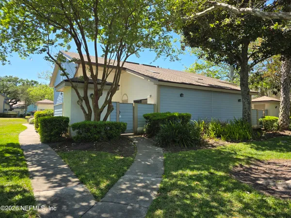 $1,725 | 1603 Challenger Court West, Unit 1603, Jacksonville, FL 32233