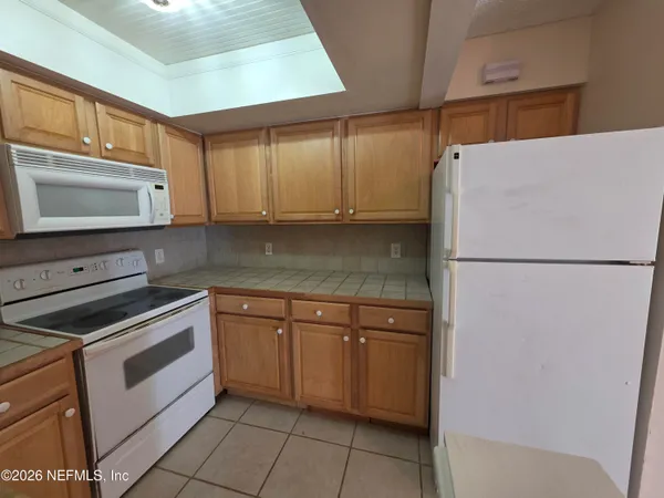 $1,725 | 1603 Challenger Court West, Unit 1603, Jacksonville, FL 32233