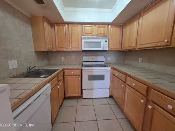 $1,650 | 1603 Challenger Court West, Unit 1603, Jacksonville, FL 32233
