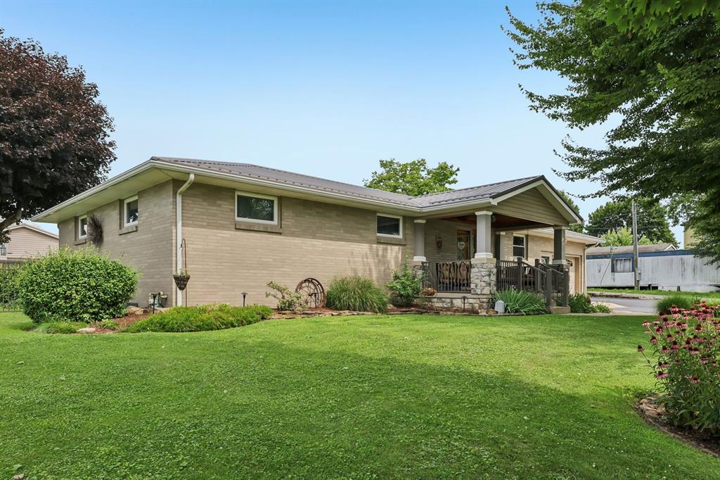 162 Thorn Street Apollo, PA 15613 - Photo 3 of 50 Gallery Image 3
