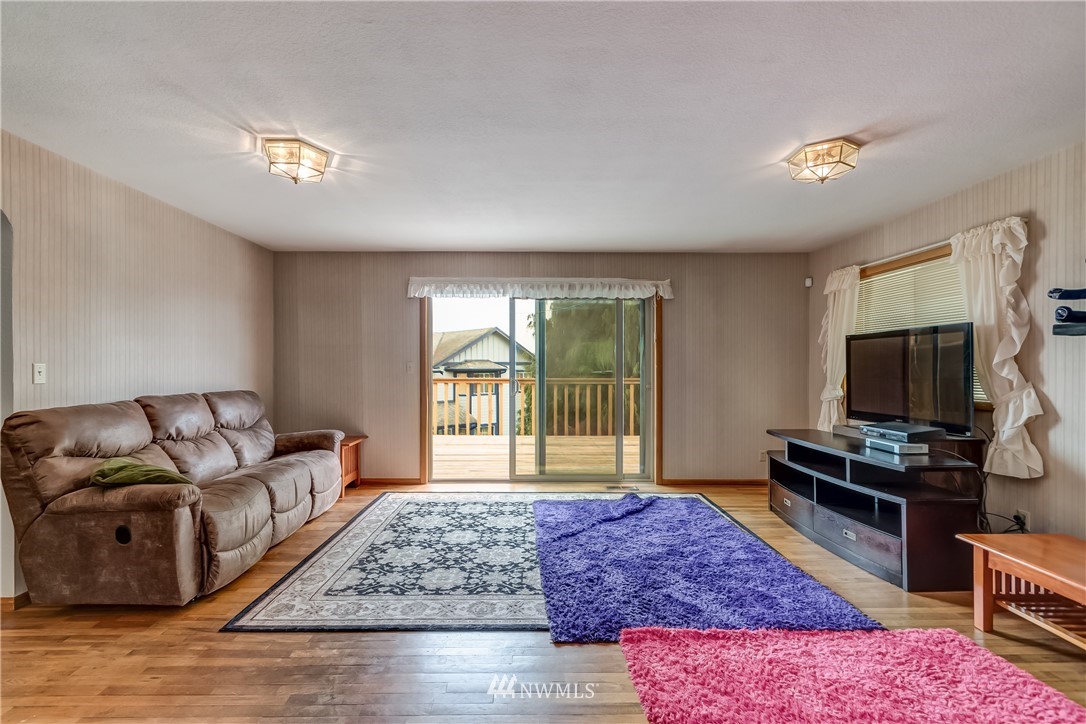 2291 Douglas Road Ferndale, WA 98248 - Photo 10 of 24 Gallery Image 10