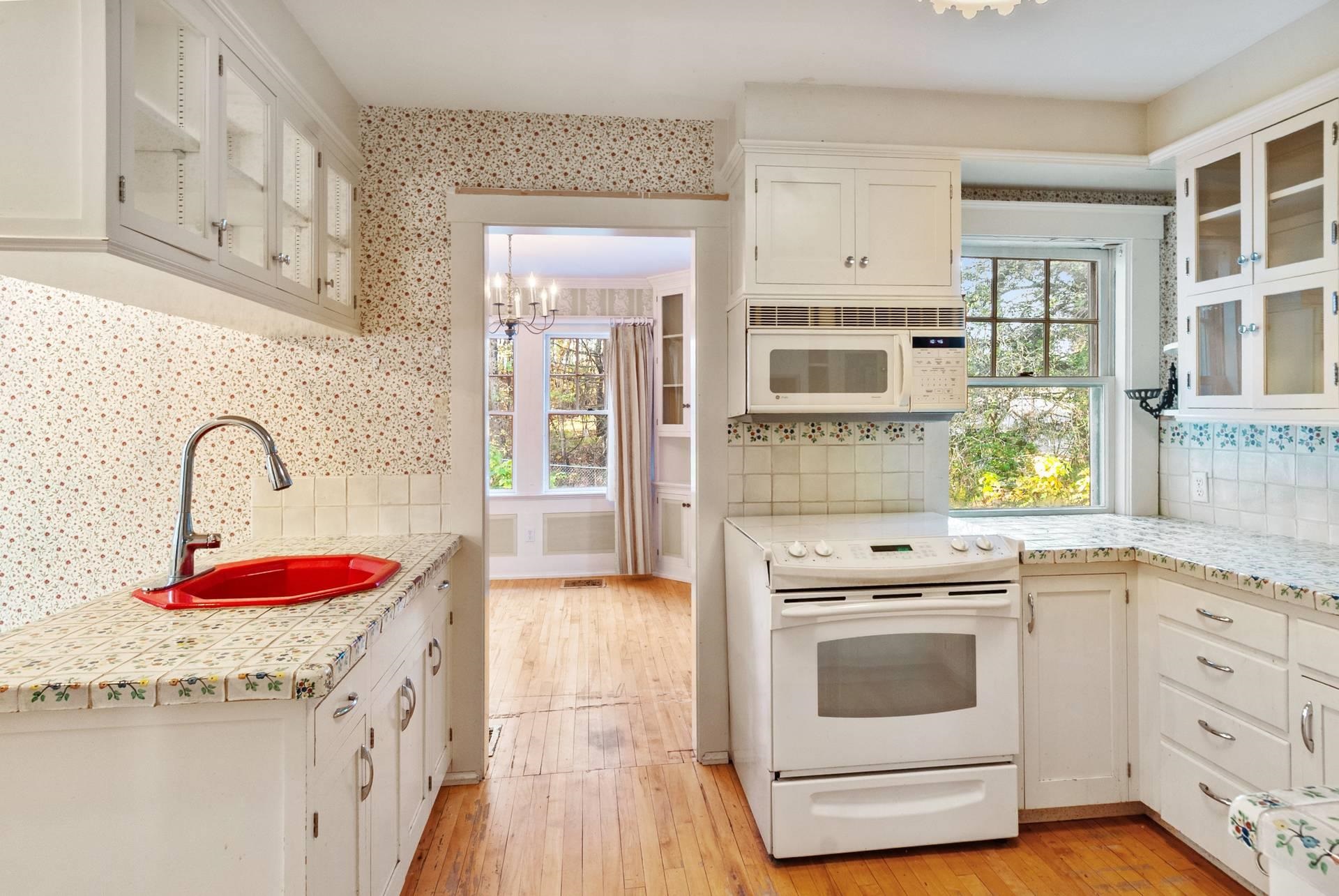 598 East Woodstock Road Woodstock, VT 05091 - Photo 14 of 44