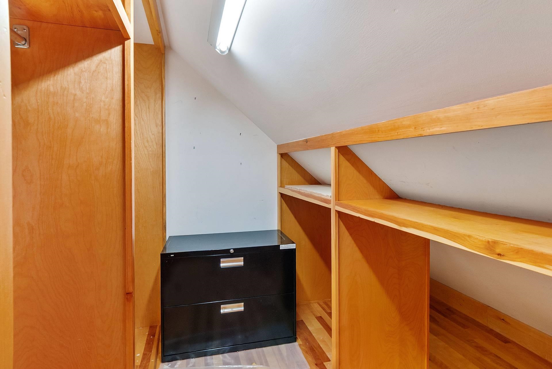 598 East Woodstock Road Woodstock, VT 05091 - Photo 38 of 44