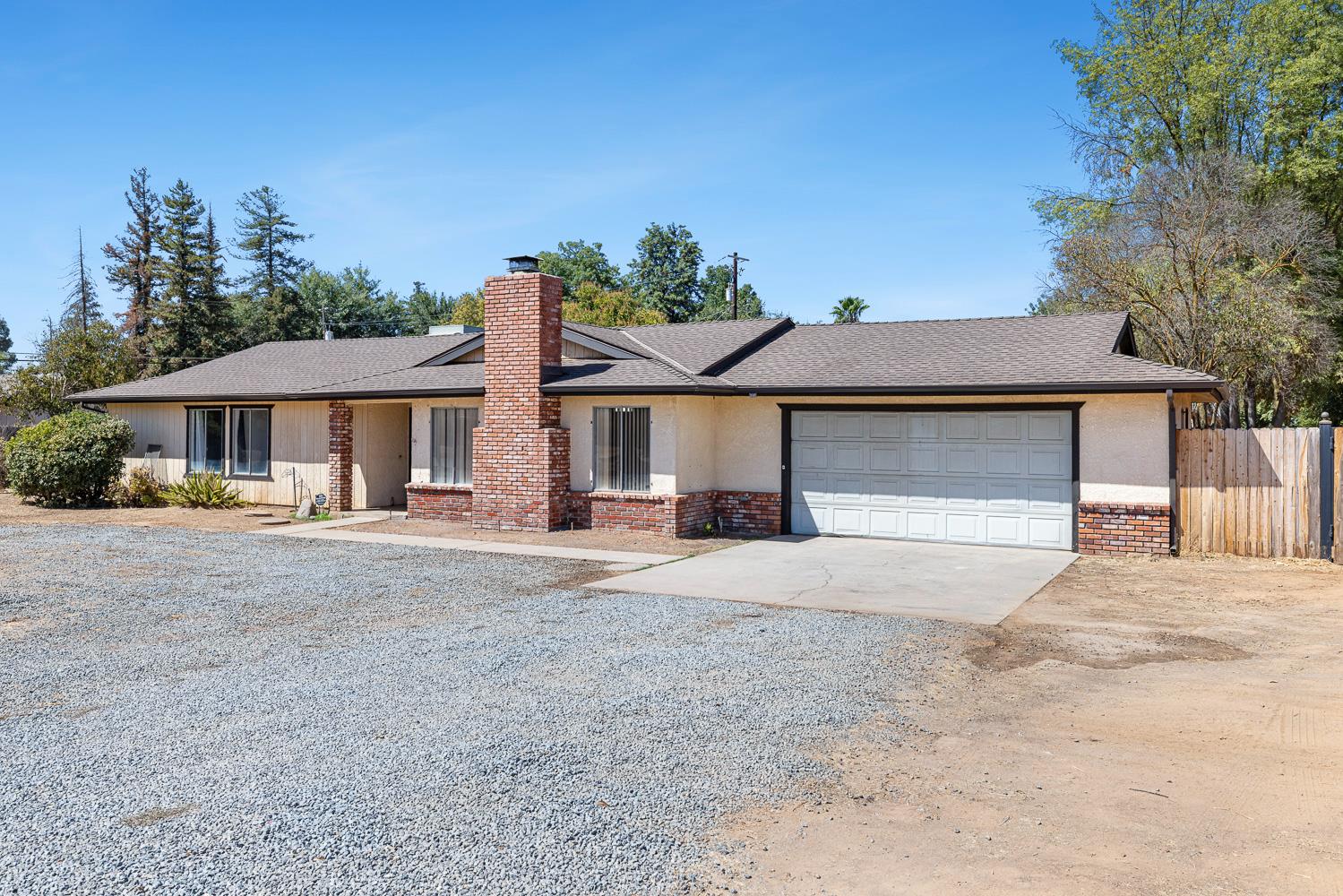 11914 Charlton Road Madera, CA 93636 - Photo 1 of 15 Gallery Image 1