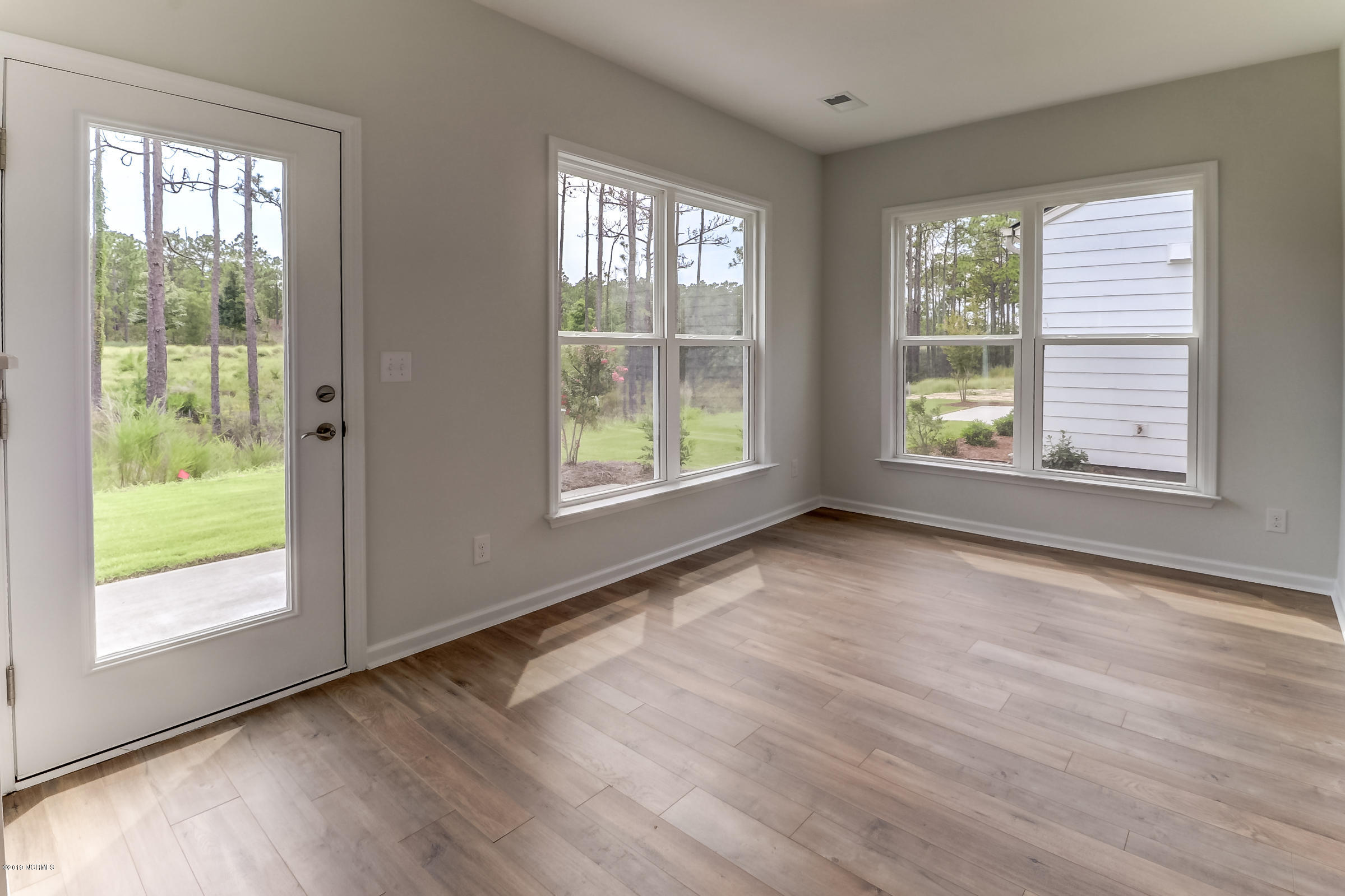 1106 Snowden Road Wilmington, NC 28412 - Photo 6 of 27 Bright, spacious sunroom