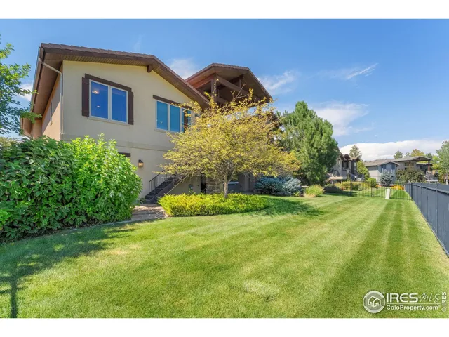 a picture of city view