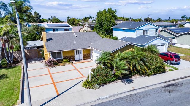 $1,175,000 | 9401 Castlegate Drive, Huntington Beach, CA 92646