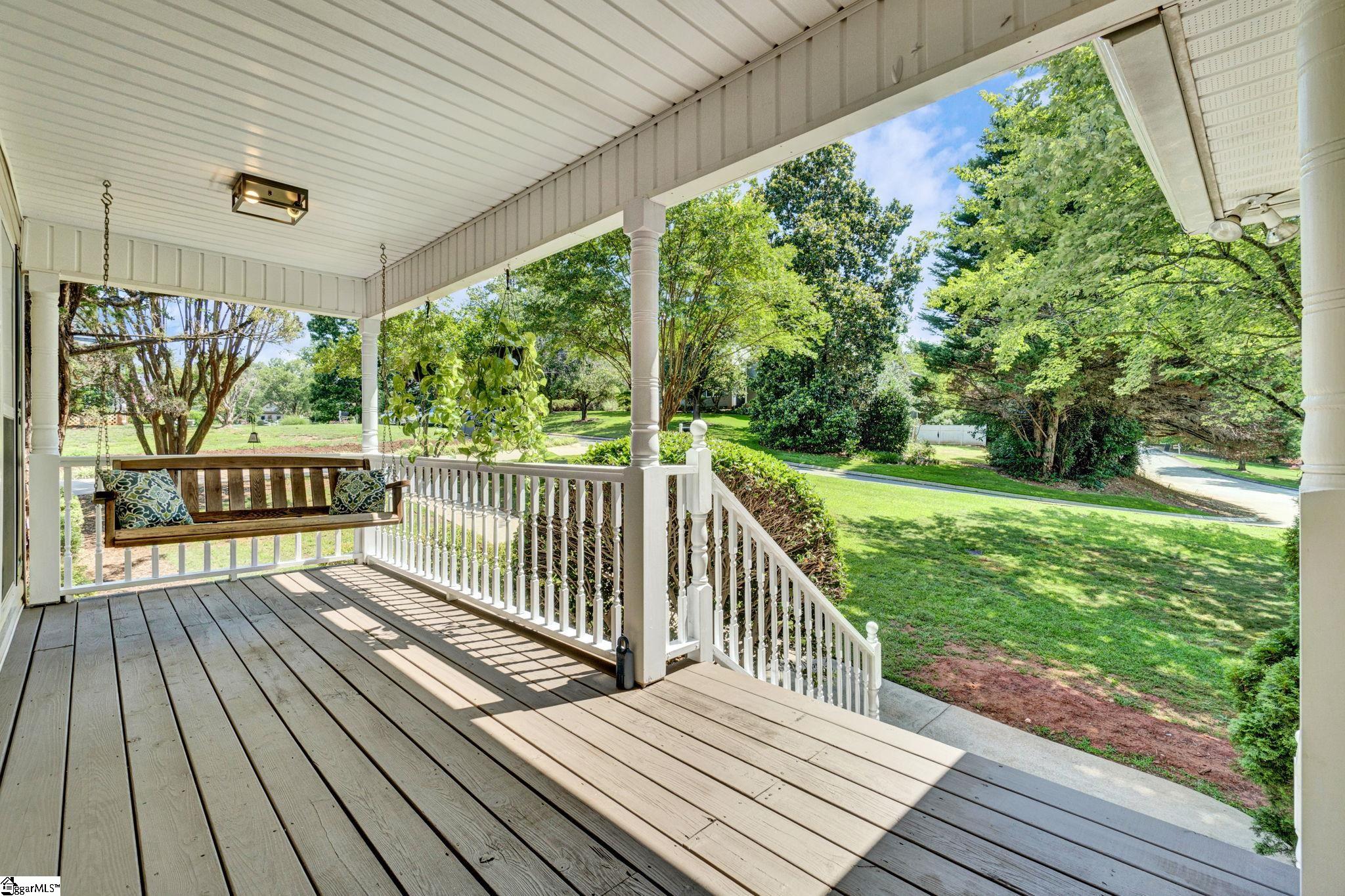 111 Weatherstone Drive Central, SC 29630 - Photo 3 of 46