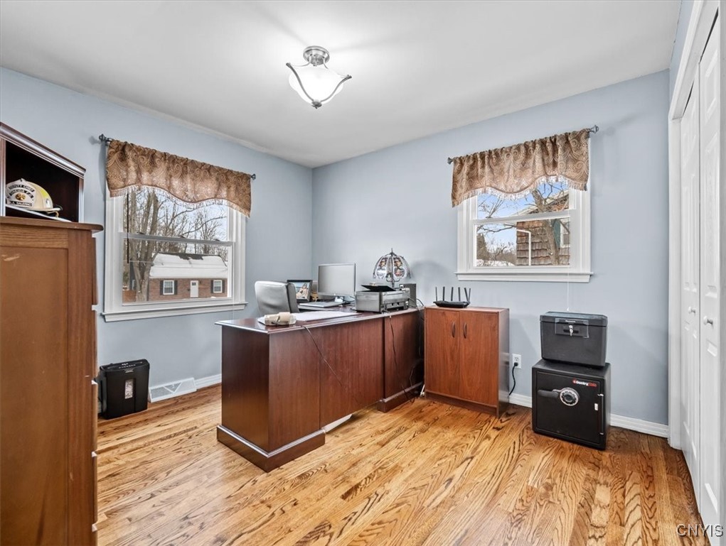 607 Birchwood Drive Oneida, NY 13421 - Photo 24 of 48