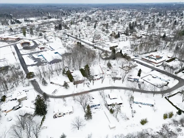 $289,900 | 607 Birchwood Drive, Oneida, NY 13421