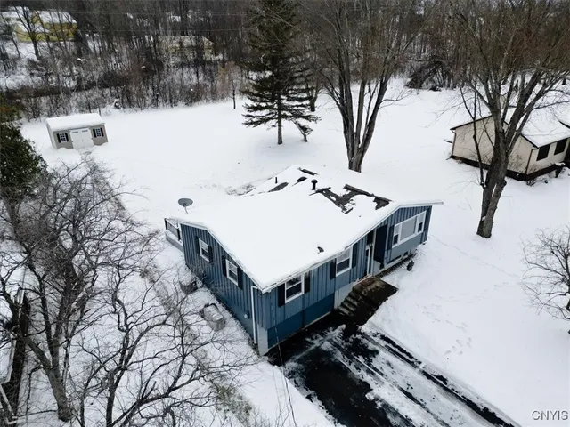 $289,900 | 607 Birchwood Drive, Oneida, NY 13421