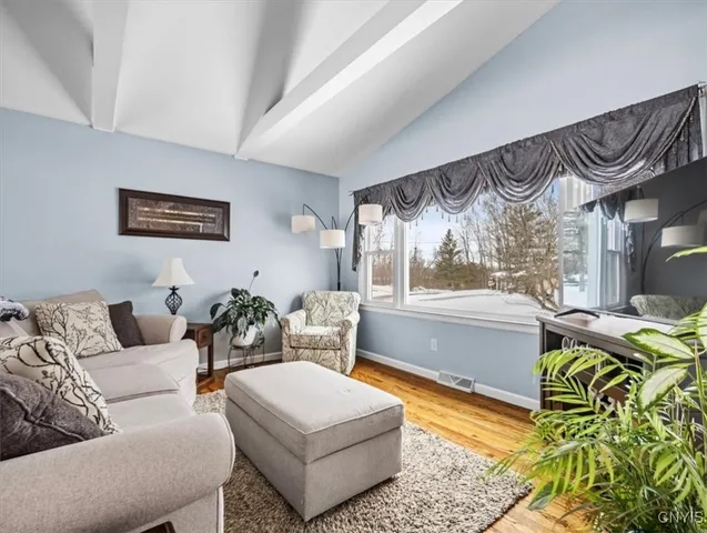 $289,900 | 607 Birchwood Drive, Oneida, NY 13421