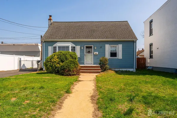 $425,000 | 44 Lillian Street, Fords, NJ 08863