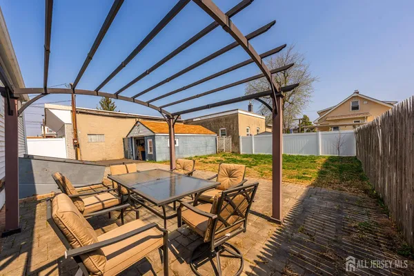 $425,000 | 44 Lillian Street, Fords, NJ 08863