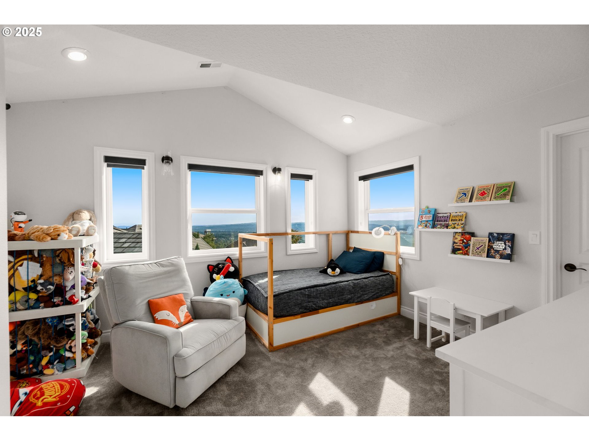 3720 Northwest Devoto Lane Portland, OR 97229 - Photo 19 of 44 a living room with furniture and a window