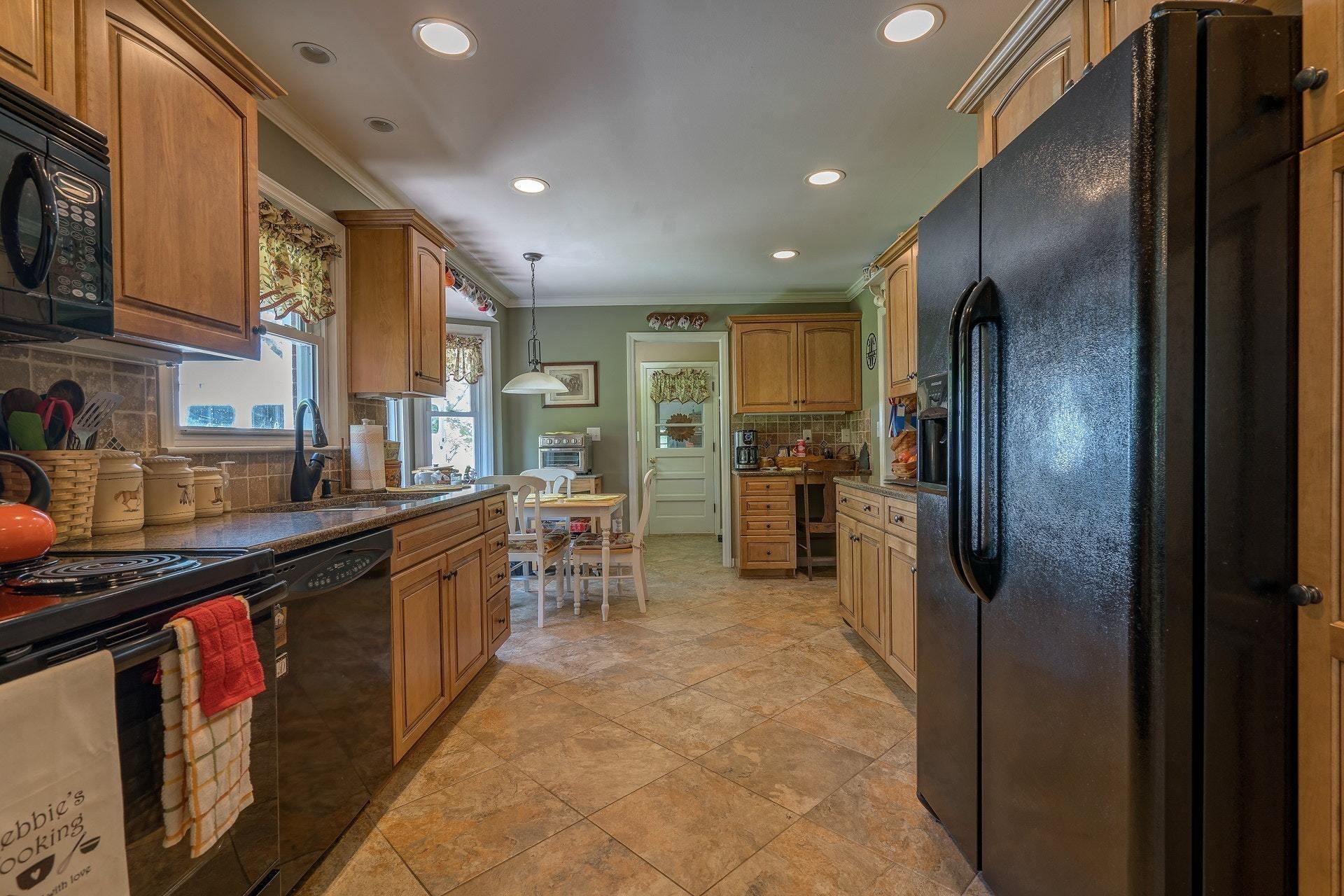 1919 Pico Road Buchanan, VA 24066 - Photo 22 of 48 16a Kitchen