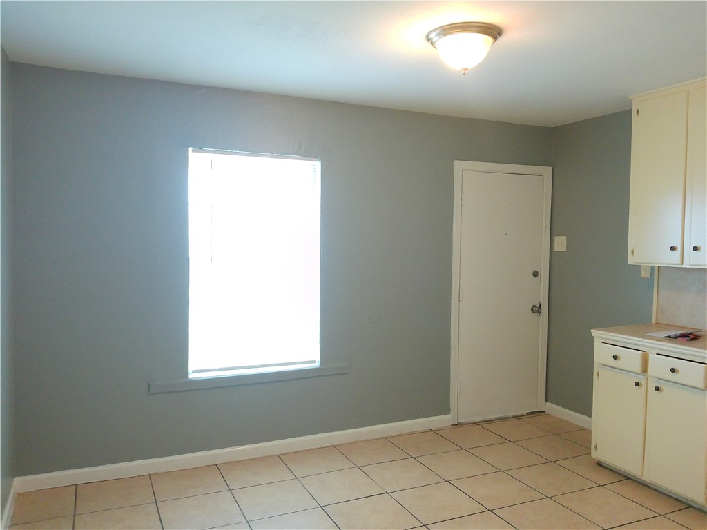 4330 Spring Street Corpus Christi, TX 78415 - Photo 5 of 14