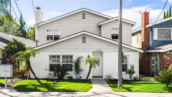 $2,950,000 | 625 Orizaba Avenue, Unit 6, Long Beach, CA 90814