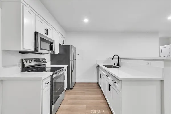 $2,950,000 | 625 Orizaba Avenue, Unit 6, Long Beach, CA 90814