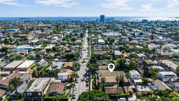 $2,950,000 | 625 Orizaba Avenue, Unit 6, Long Beach, CA 90814