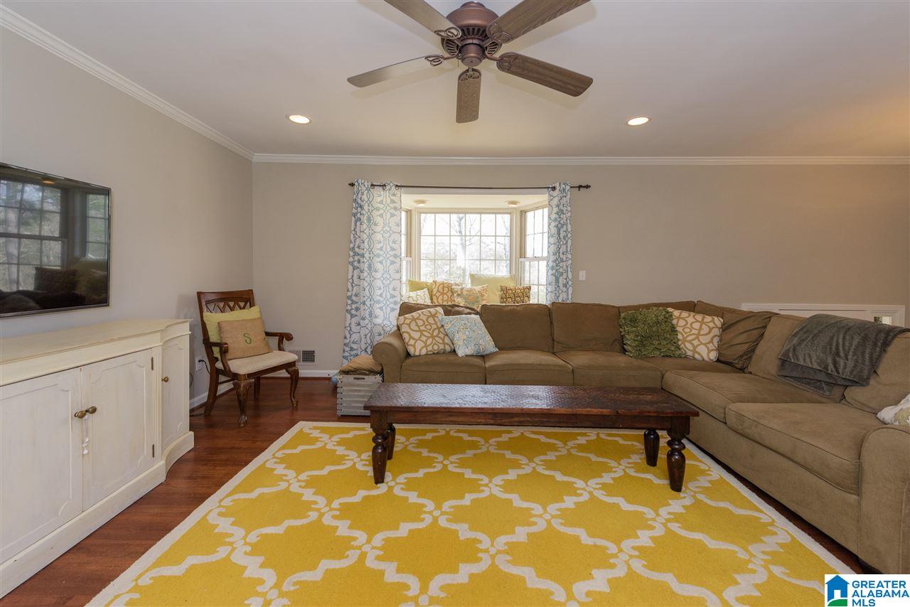612 Stonehaven Road Hoover, AL 35226 - Photo 7 of 36