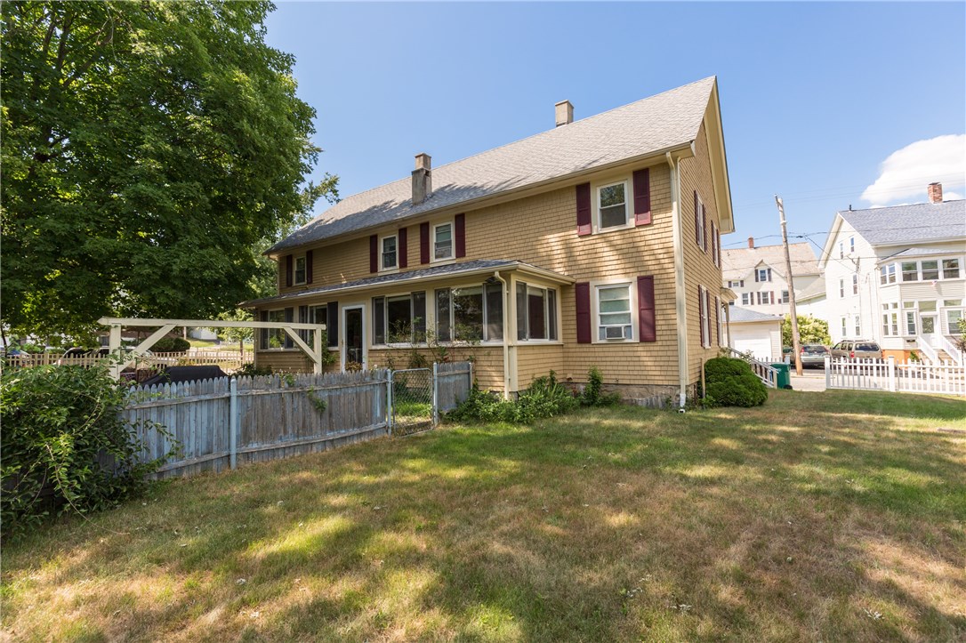 262 Mason Street Woonsocket, RI 02895 - Photo 4 of 50