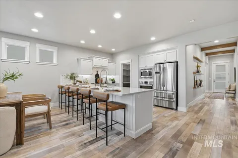 $725,000 | 7691 West Hill Road, Boise, ID 83714