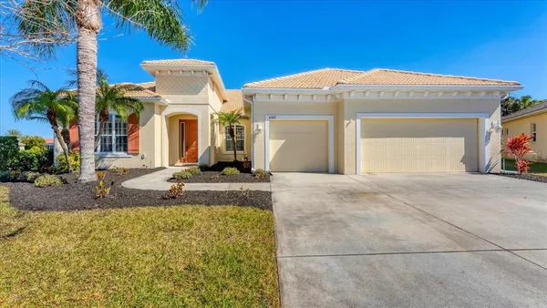 $649,500 | 6207 46th Court East, Bradenton, FL 34203