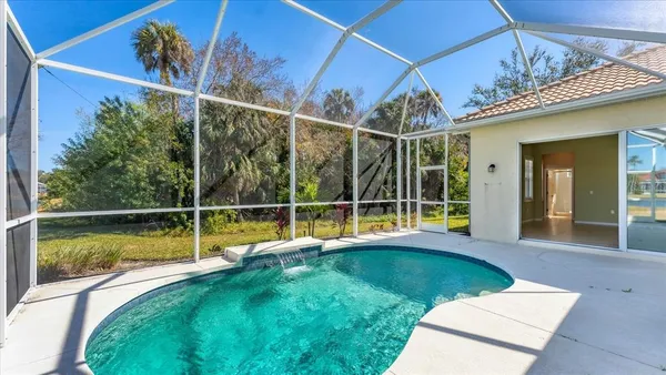 $649,500 | 6207 46th Court East, Bradenton, FL 34203