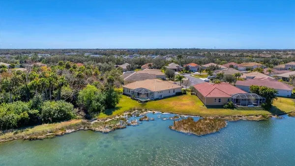 $649,500 | 6207 46th Court East, Bradenton, FL 34203