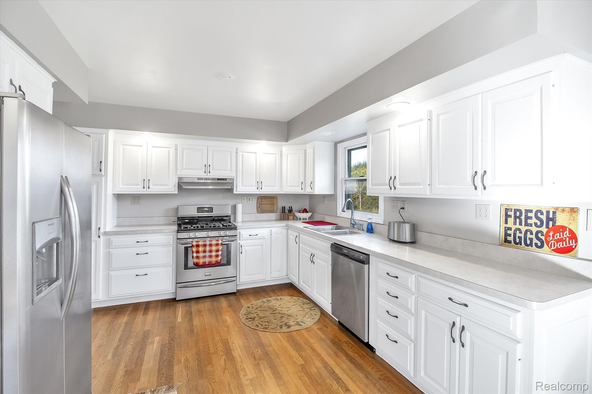 6350 Robb Road Fowlerville, MI 48836 - Photo 14 of 59 14-6350-Robb-Rd-WindowStill-Real-Estate-Photography-14.jpg