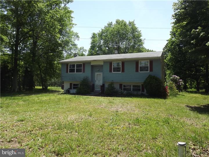 964 Hawks Bridge Road Mannington, NJ 08079 - Photo 2 of 13