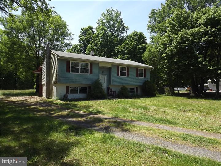 964 Hawks Bridge Road Mannington, NJ 08079 - Photo 3 of 13