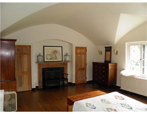 614 Poia Road Edgeworth, PA 15143 - Photo 11 of 18 Master Bedroom.