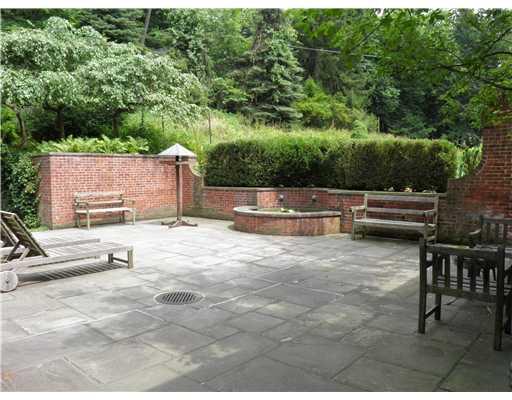 614 Poia Road Edgeworth, PA 15143 - Photo 16 of 18 Patio/Deck.