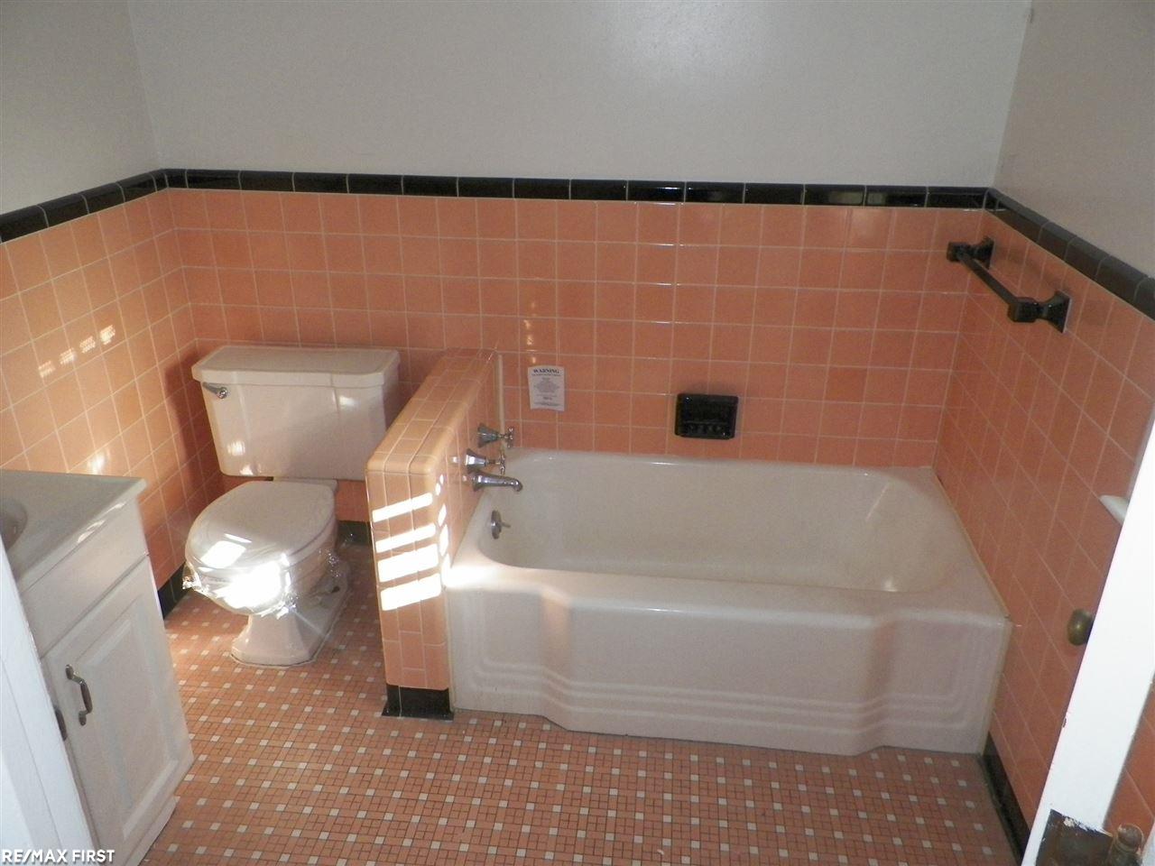 3944 Balfour Road Detroit, MI 48224 - Photo 21 of 30