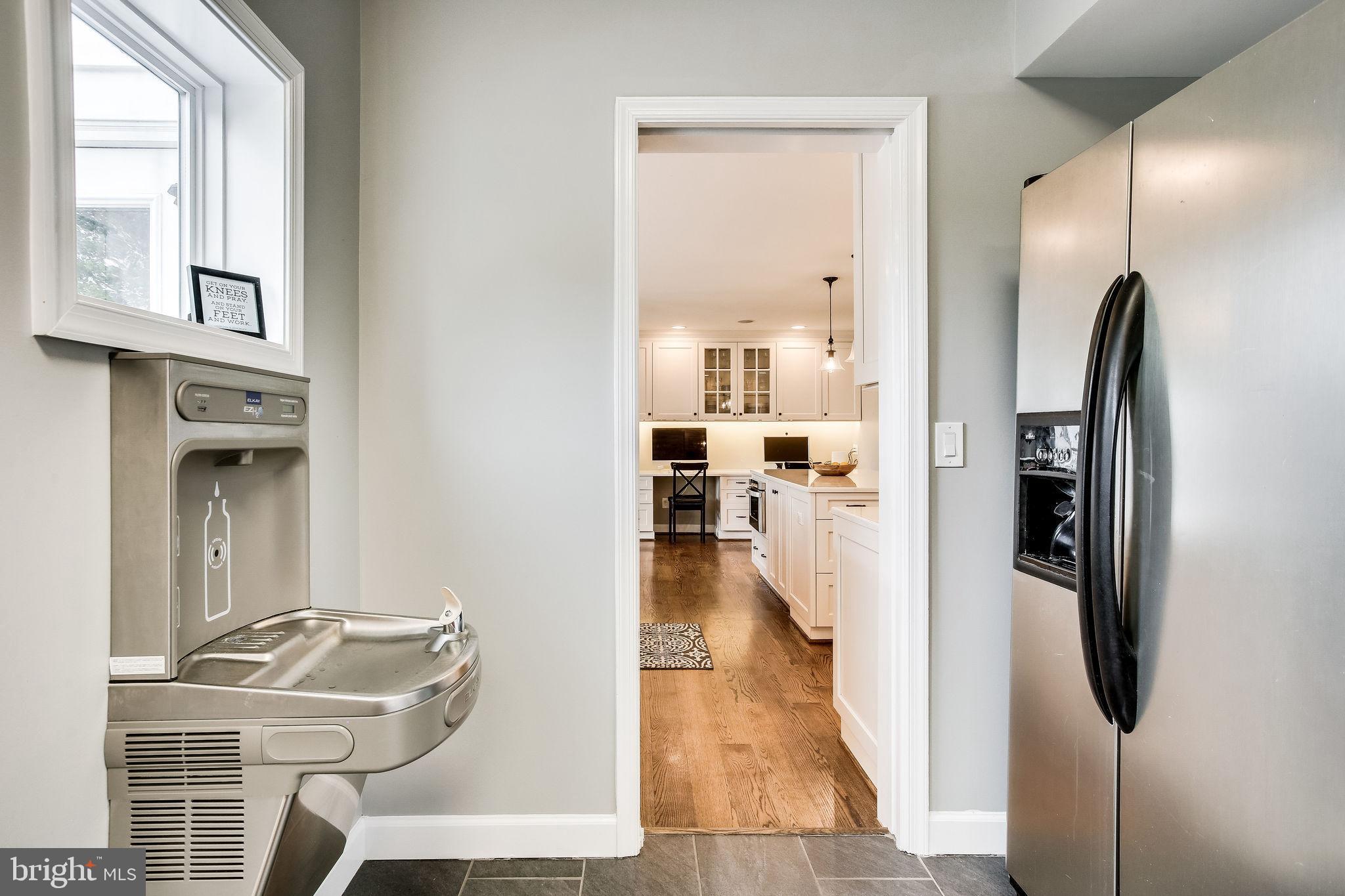 1211 Bishopsgate Way Reston, VA 20194 - Photo 24 of 56 Mudroom off of kitchen with water fountain!!