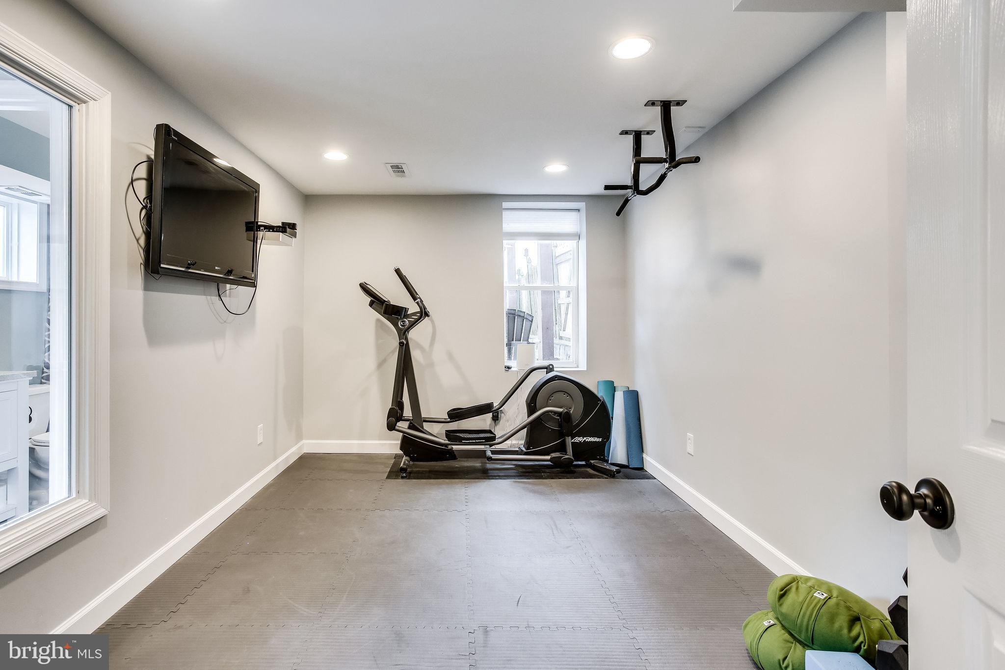 1211 Bishopsgate Way Reston, VA 20194 - Photo 39 of 56 Exercise room