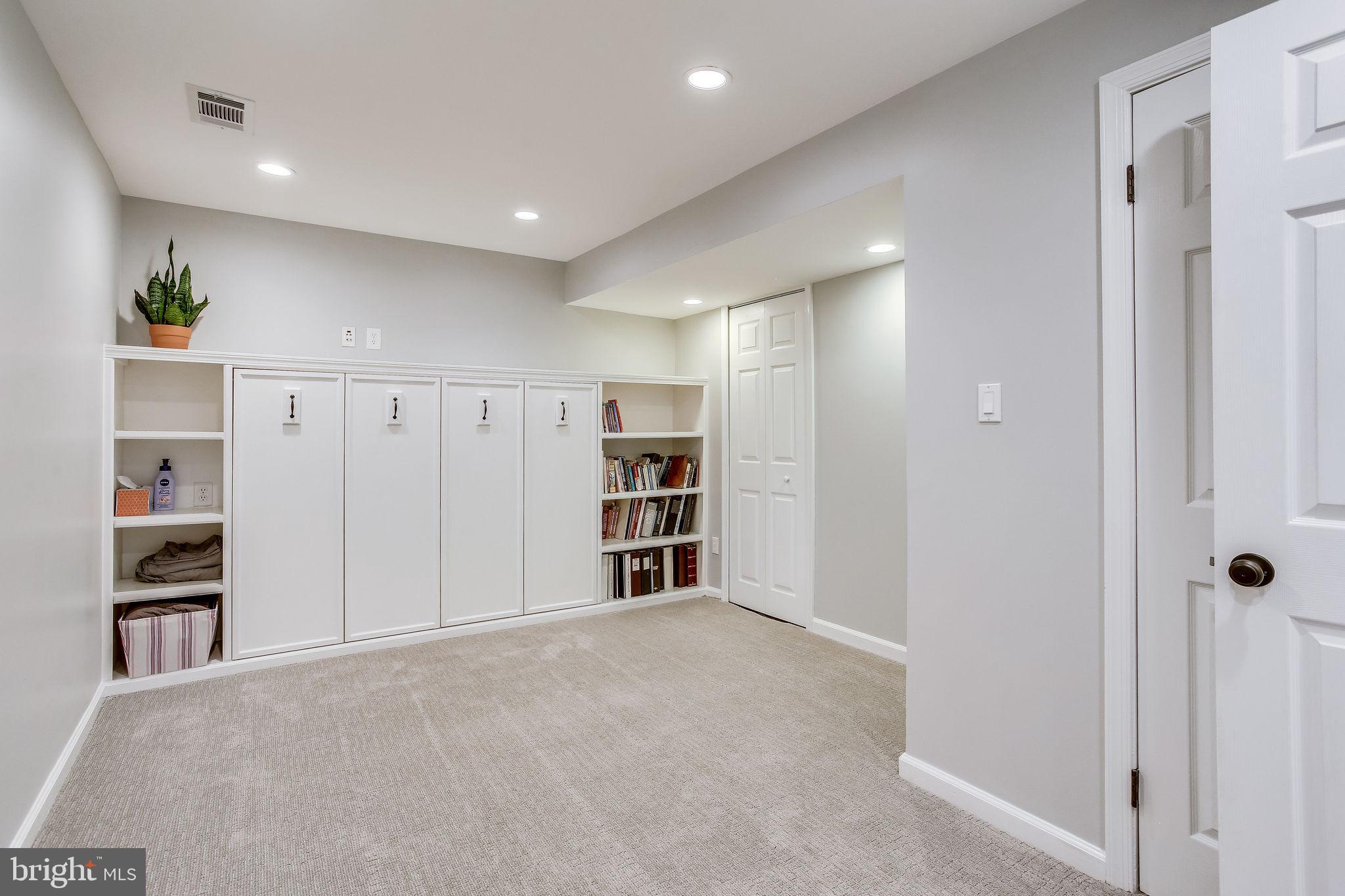 1211 Bishopsgate Way Reston, VA 20194 - Photo 40 of 56 Bonus room with Murphy bed