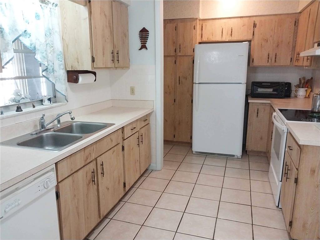 340 Walter Avenue Frostproof, FL 33843 - Photo 2 of 31