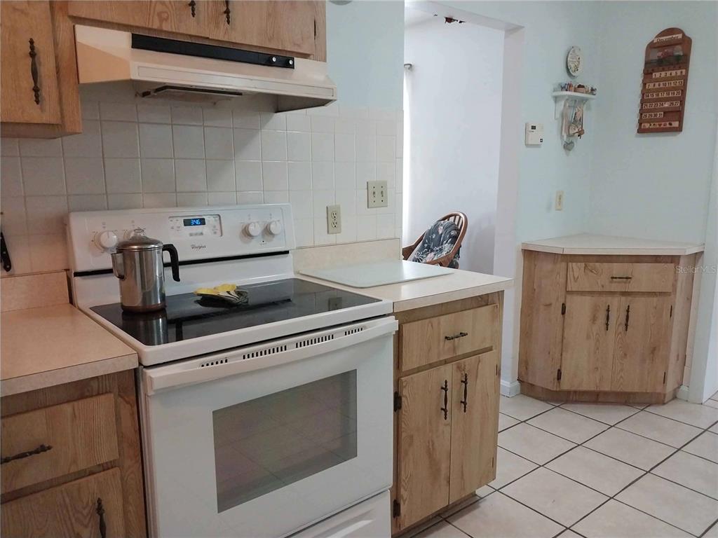 340 Walter Avenue Frostproof, FL 33843 - Photo 4 of 31