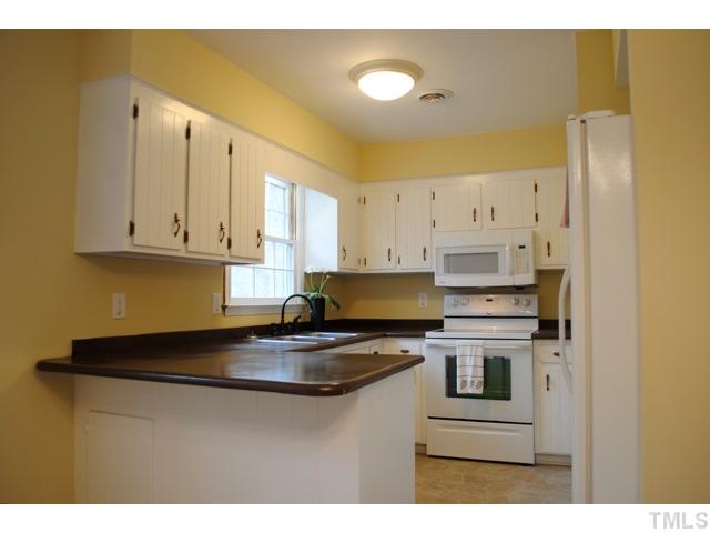 910 Buckingham Road Garner, NC 27529 - Photo 2 of 10 Gallery Image 2