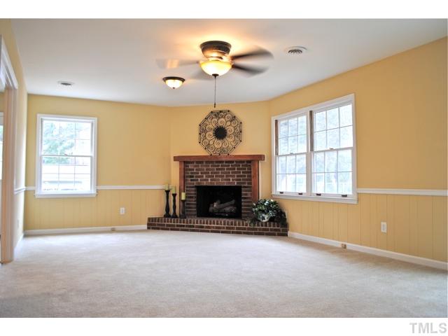 910 Buckingham Road Garner, NC 27529 - Photo 4 of 10 Gallery Image 4