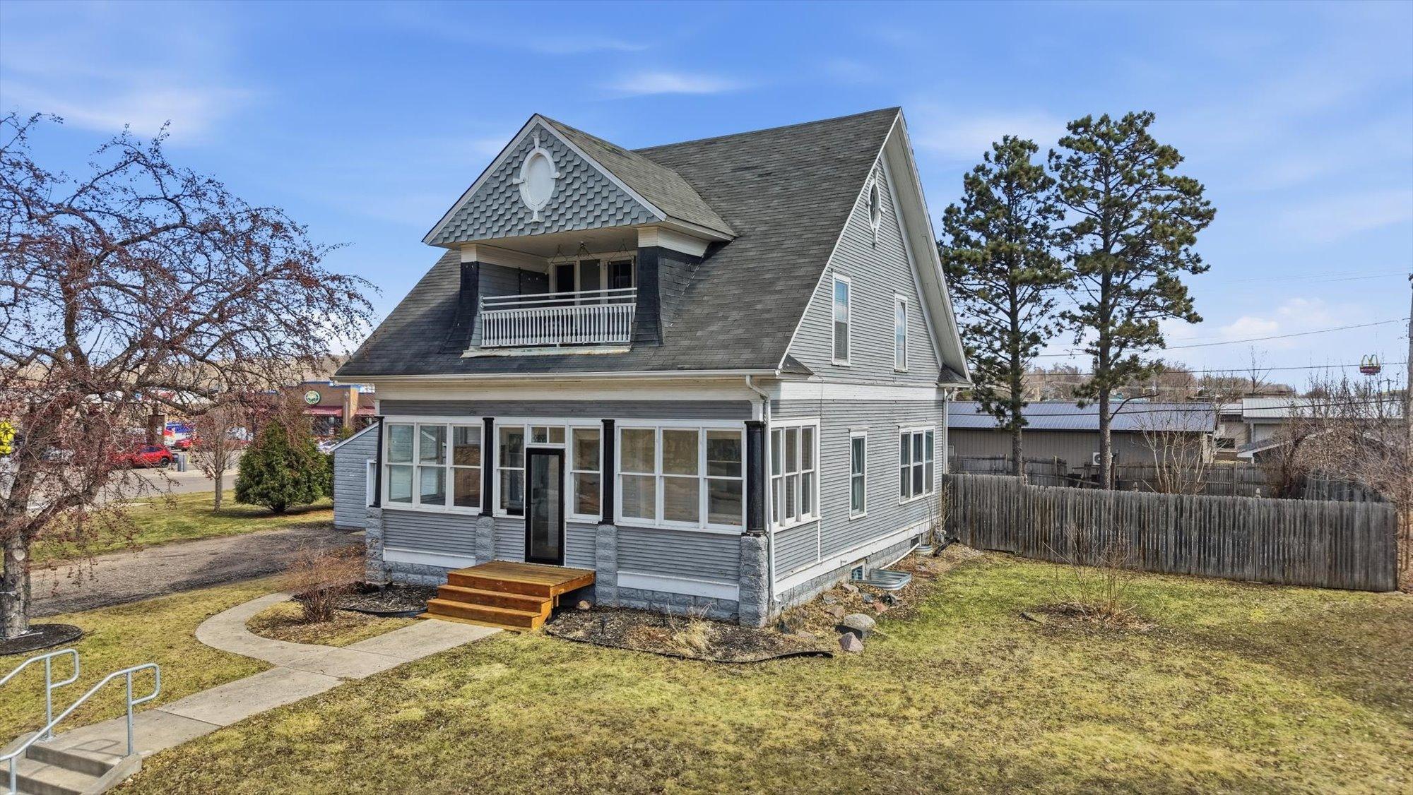 706 Central Avenue Buffalo, MN 55313 - Photo 2 of 31