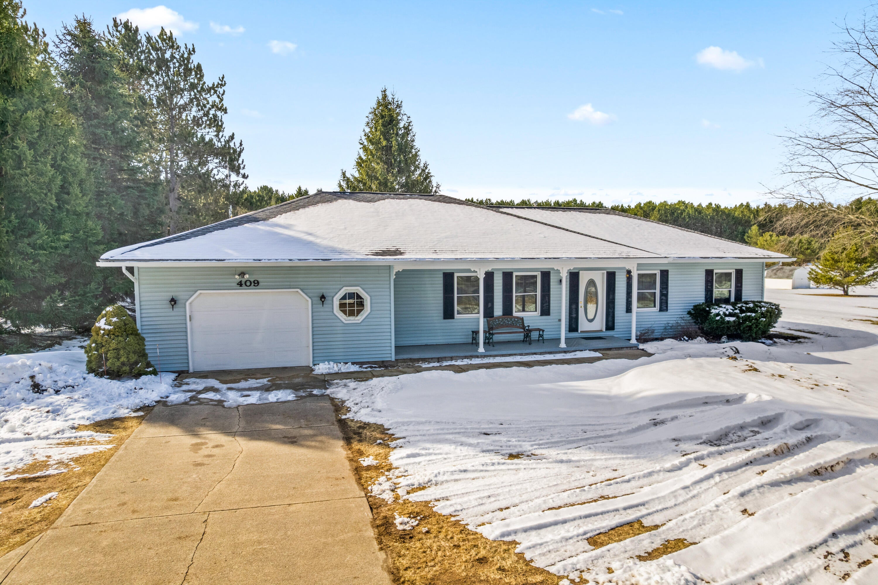 409 McCoy Road Gaylord, MI 49735 - Photo 29 of 31 Gallery Image 29