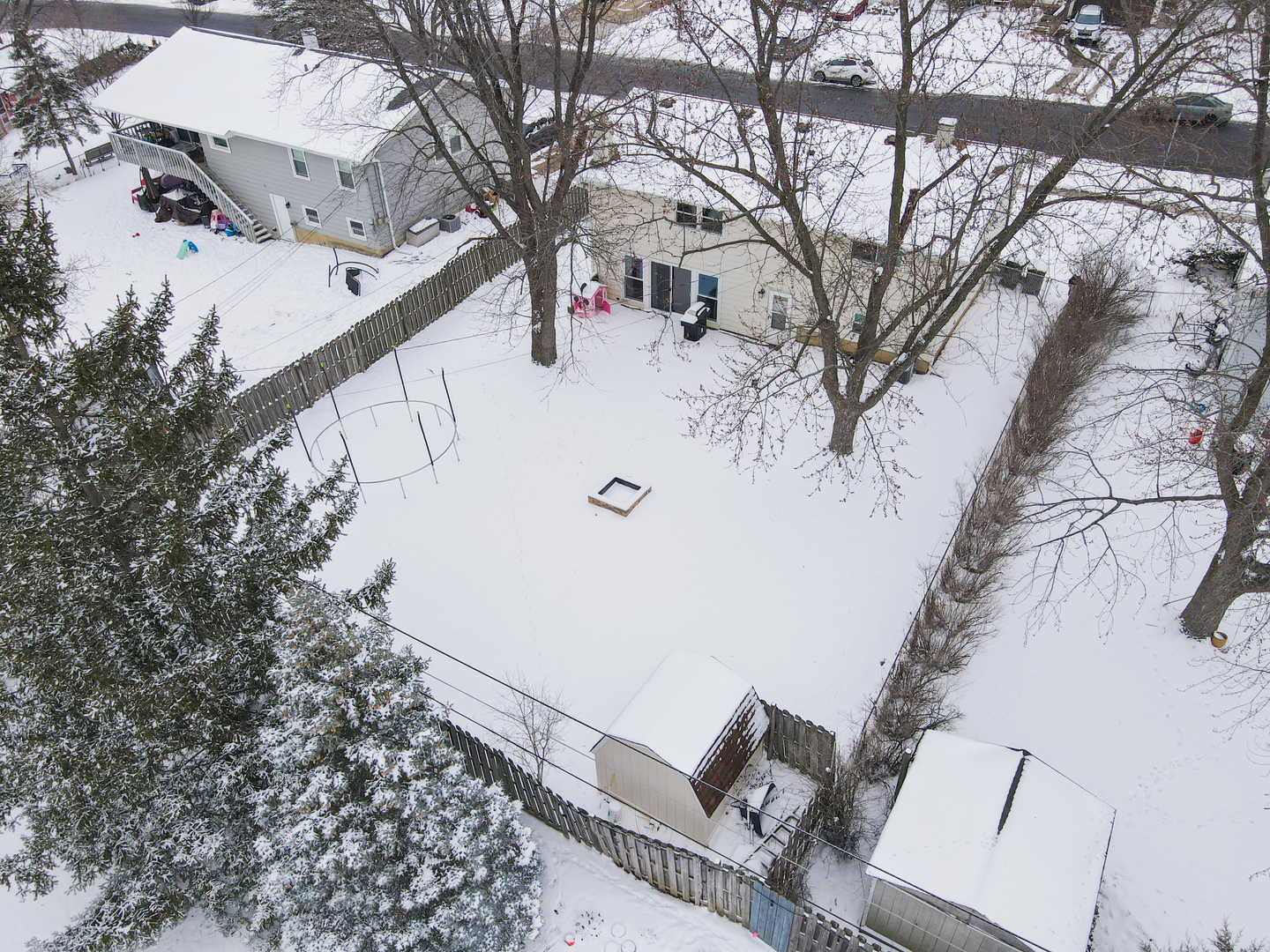 1680 Chippendale Road Hoffman Estates, IL 60169 - Photo 2 of 25