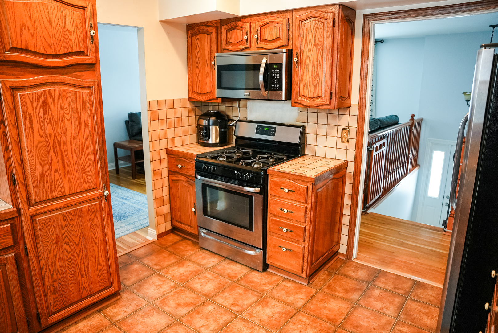 1680 Chippendale Road Hoffman Estates, IL 60169 - Photo 5 of 25