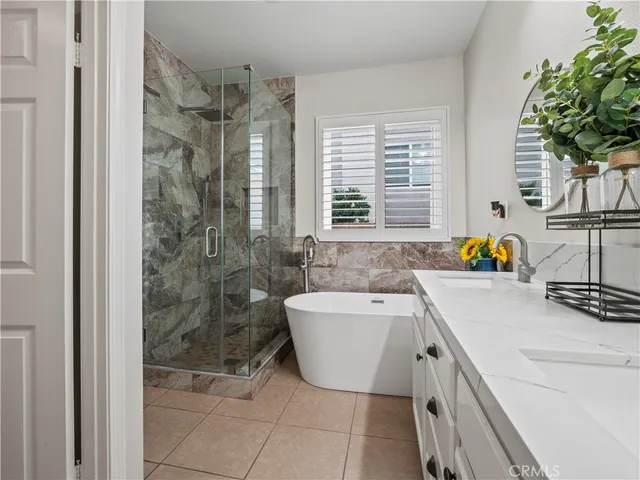 $925,000 | 28532 Agajanian Drive, Saugus, CA 91390