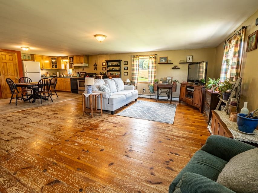 1388 Pawlet Mountain Road Rupert, VT 05761 - Photo 11 of 31 Gallery Image 11